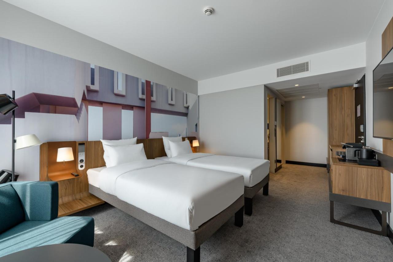Novotel Regensburg Zentrum Экстерьер фото