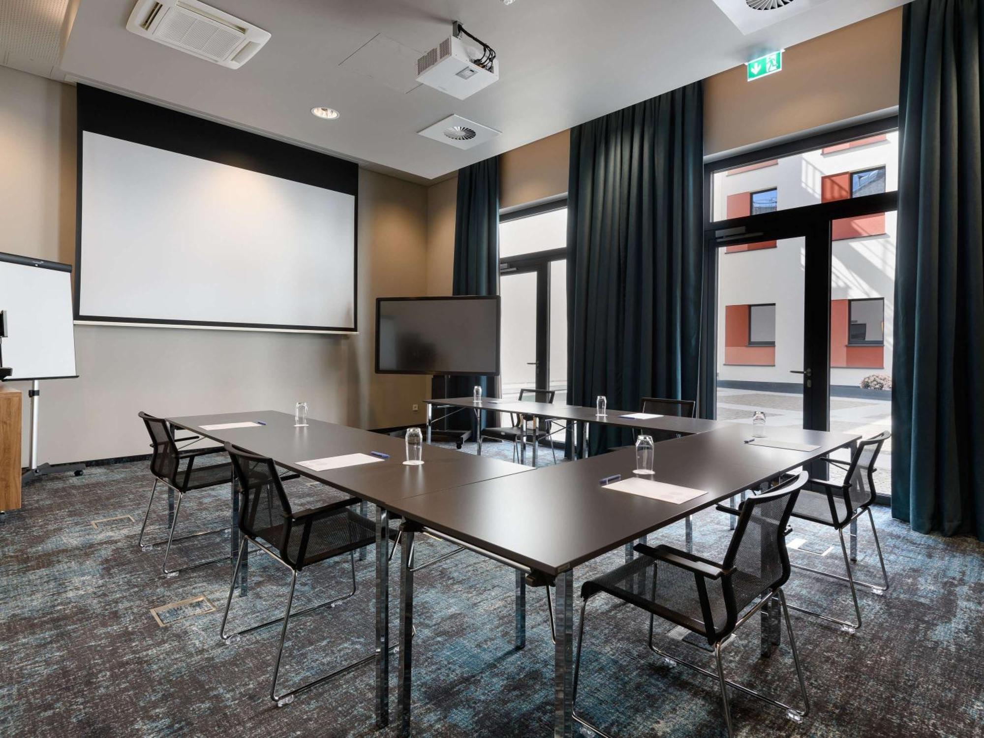 Novotel Regensburg Zentrum Экстерьер фото