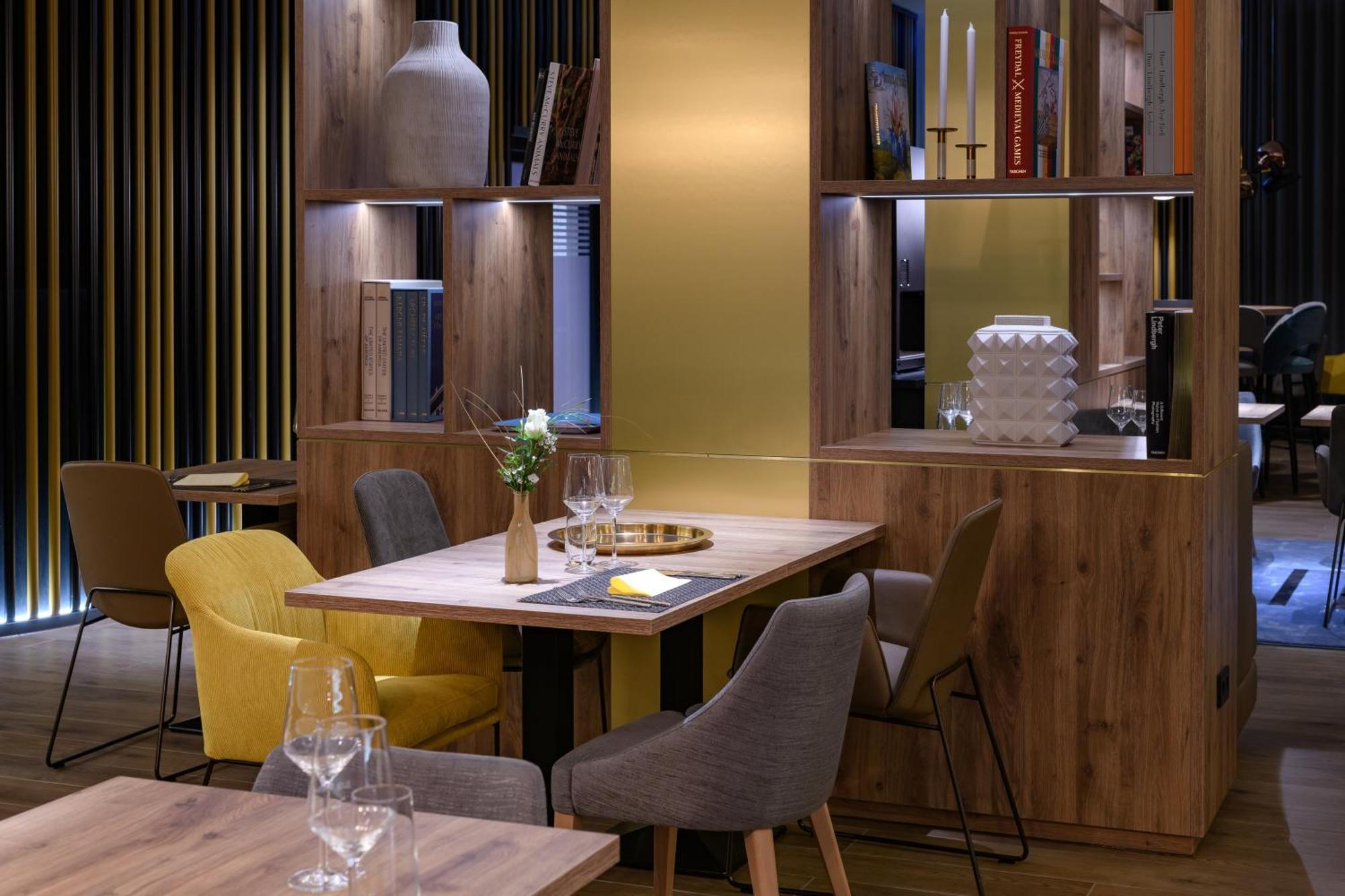 Novotel Regensburg Zentrum Экстерьер фото