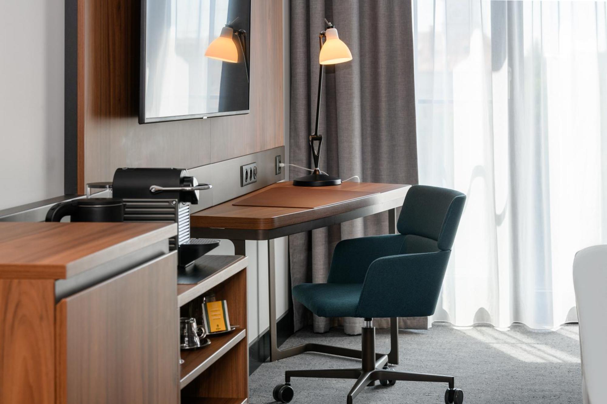 Novotel Regensburg Zentrum Экстерьер фото